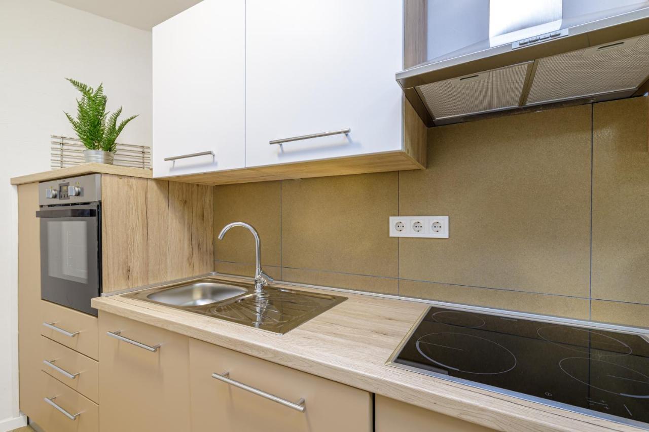 House Aves 2 Lägenhet Kaštelir Exteriör bild
